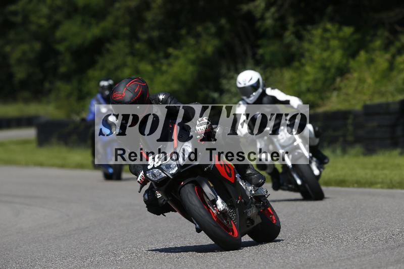 /Archiv-2024/29 12.06.2024 MOTO.CH Track Day ADR/Gruppe blau/58